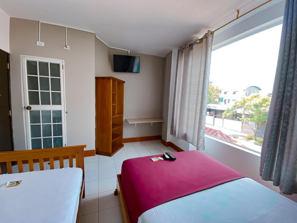 Hostal Casa Blanca Пуерто-Франсіско-де-Орельяна Екстер'єр фото