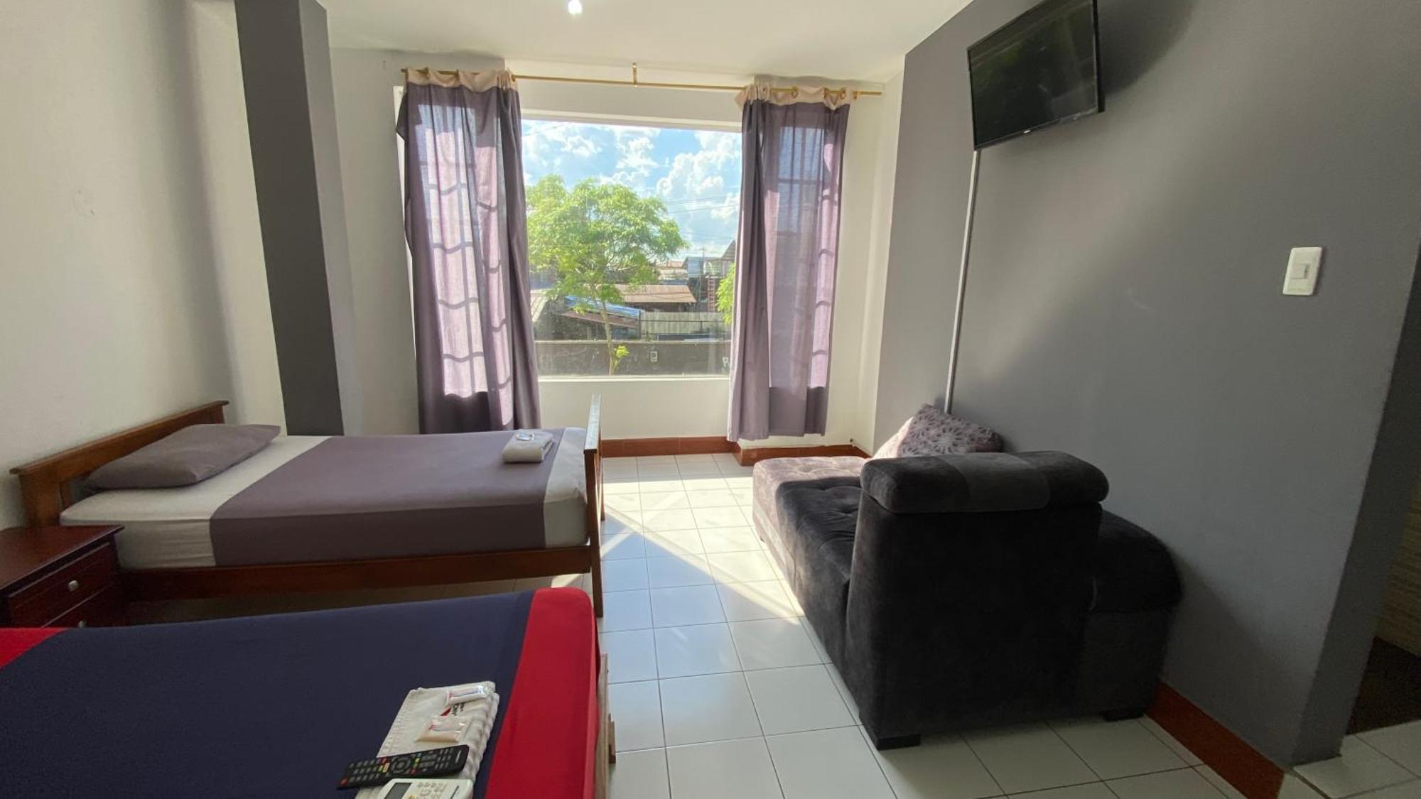 Hostal Casa Blanca Пуерто-Франсіско-де-Орельяна Екстер'єр фото