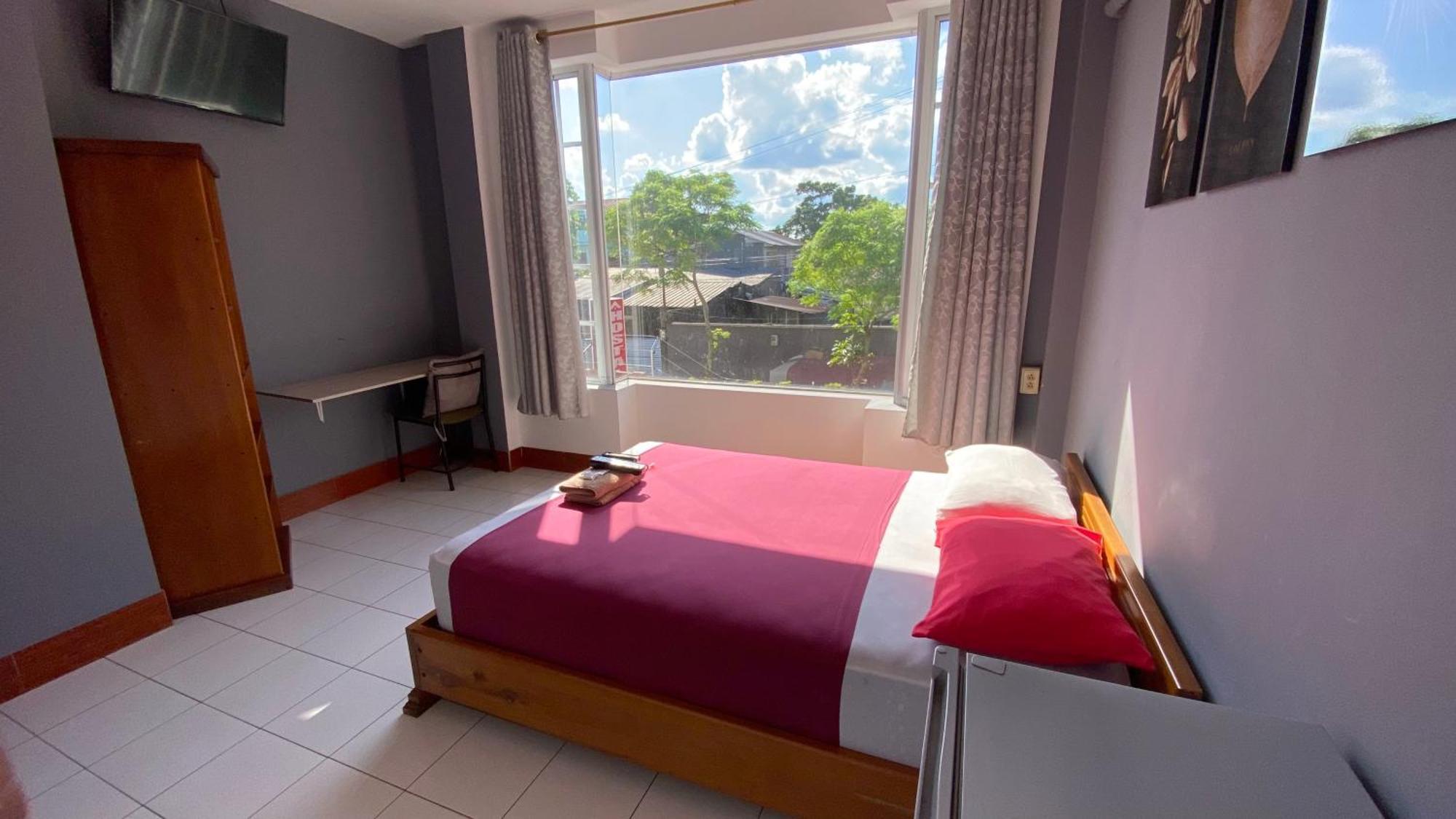Hostal Casa Blanca Пуерто-Франсіско-де-Орельяна Екстер'єр фото
