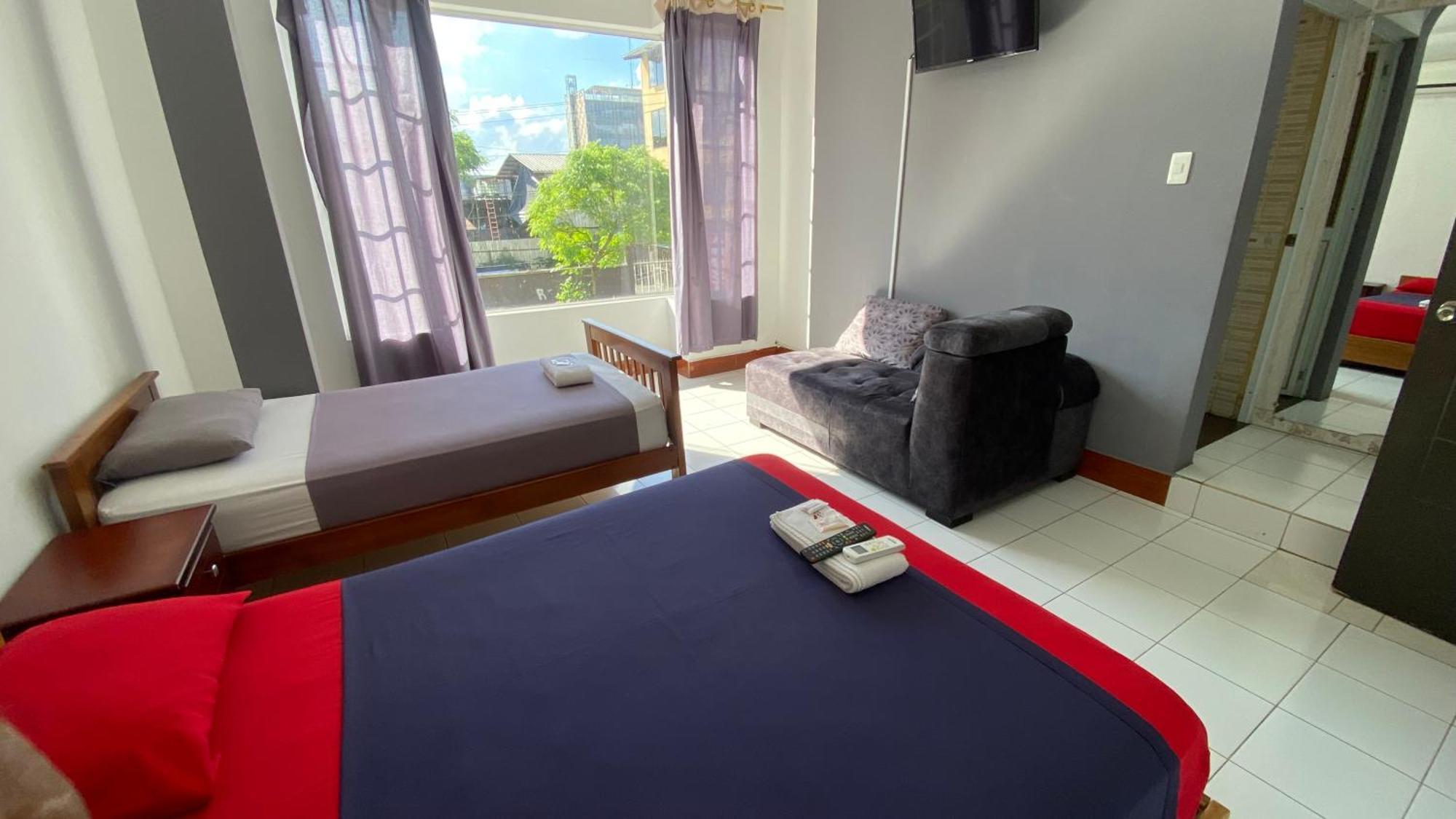 Hostal Casa Blanca Пуерто-Франсіско-де-Орельяна Екстер'єр фото